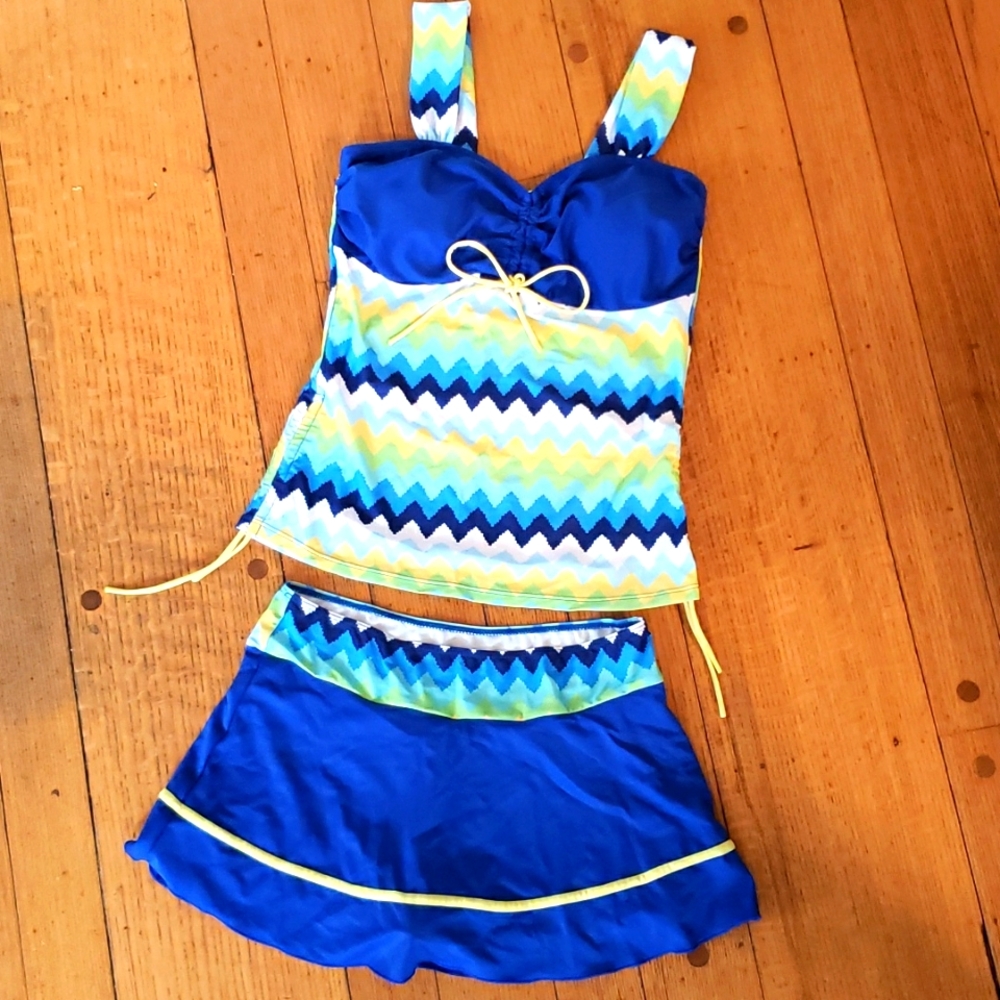 Skirted bikini